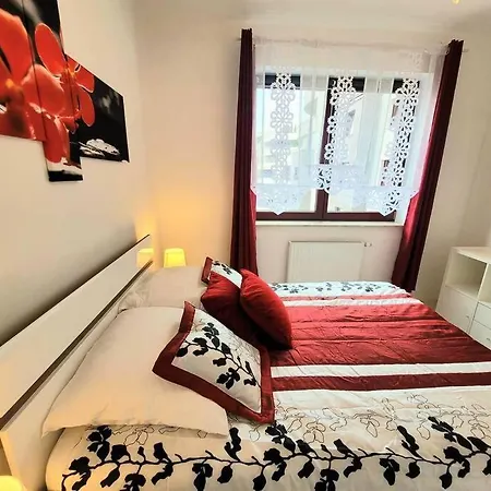 Lägenhet Sophie 3 Rooms, 2 Bathrooms, 8 Persons Kraków