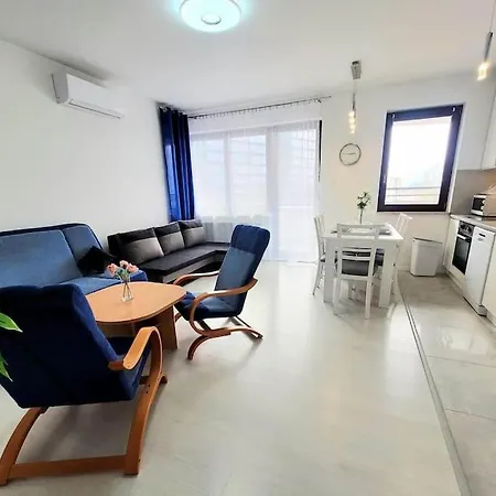 Sophie 3 Rooms, 2 Bathrooms, 8 Persons Apartment Krakow