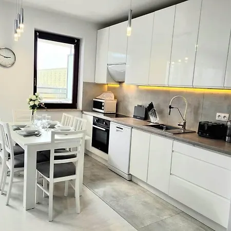 Sophie 3 Rooms, 2 Bathrooms, 8 Persons * Krakow