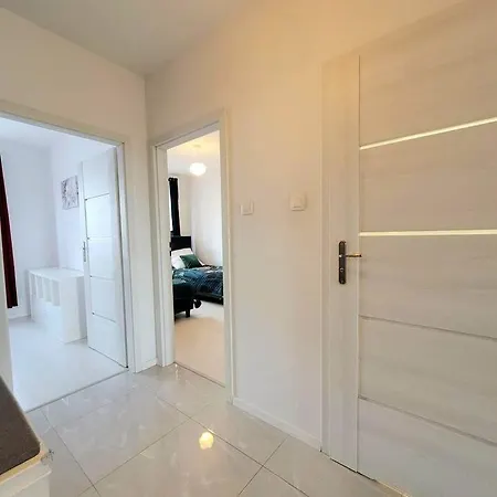 Sophie 3 Rooms, 2 Bathrooms, 8 Persons Apartment Krakow