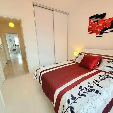 Apartment Sophie 3 Rooms, 2 Bathrooms, 8 Persons