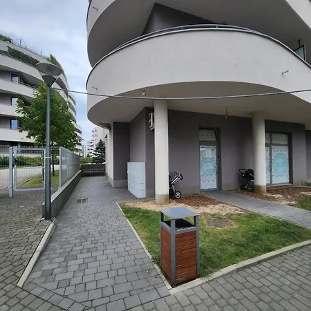Sophie 3 Rooms, 2 Bathrooms, 8 Persons * Krakow