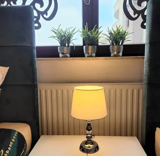 Sophie 3 Rooms, 2 Bathrooms, 8 Persons * Kraków