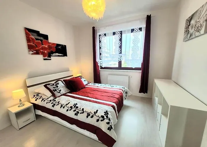 Sophie 3 Rooms, 2 Bathrooms, 8 Persons Kraków