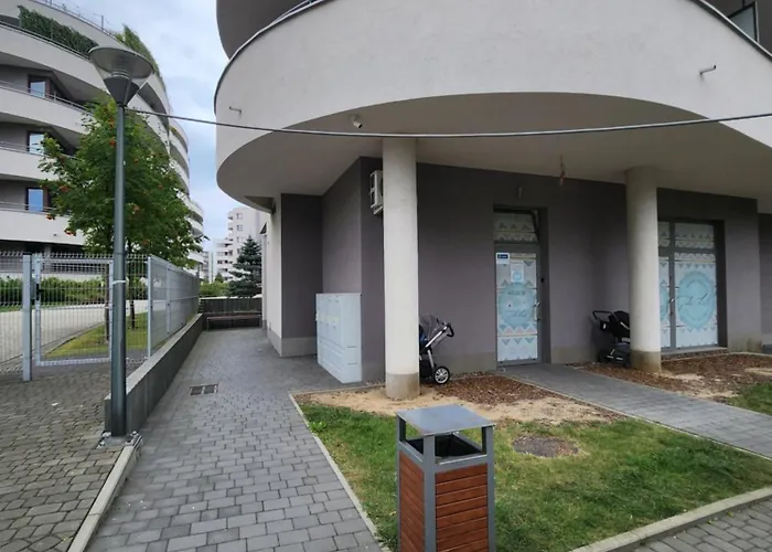 Sophie 3 Rooms, 2 Bathrooms, 8 Persons * Kraków